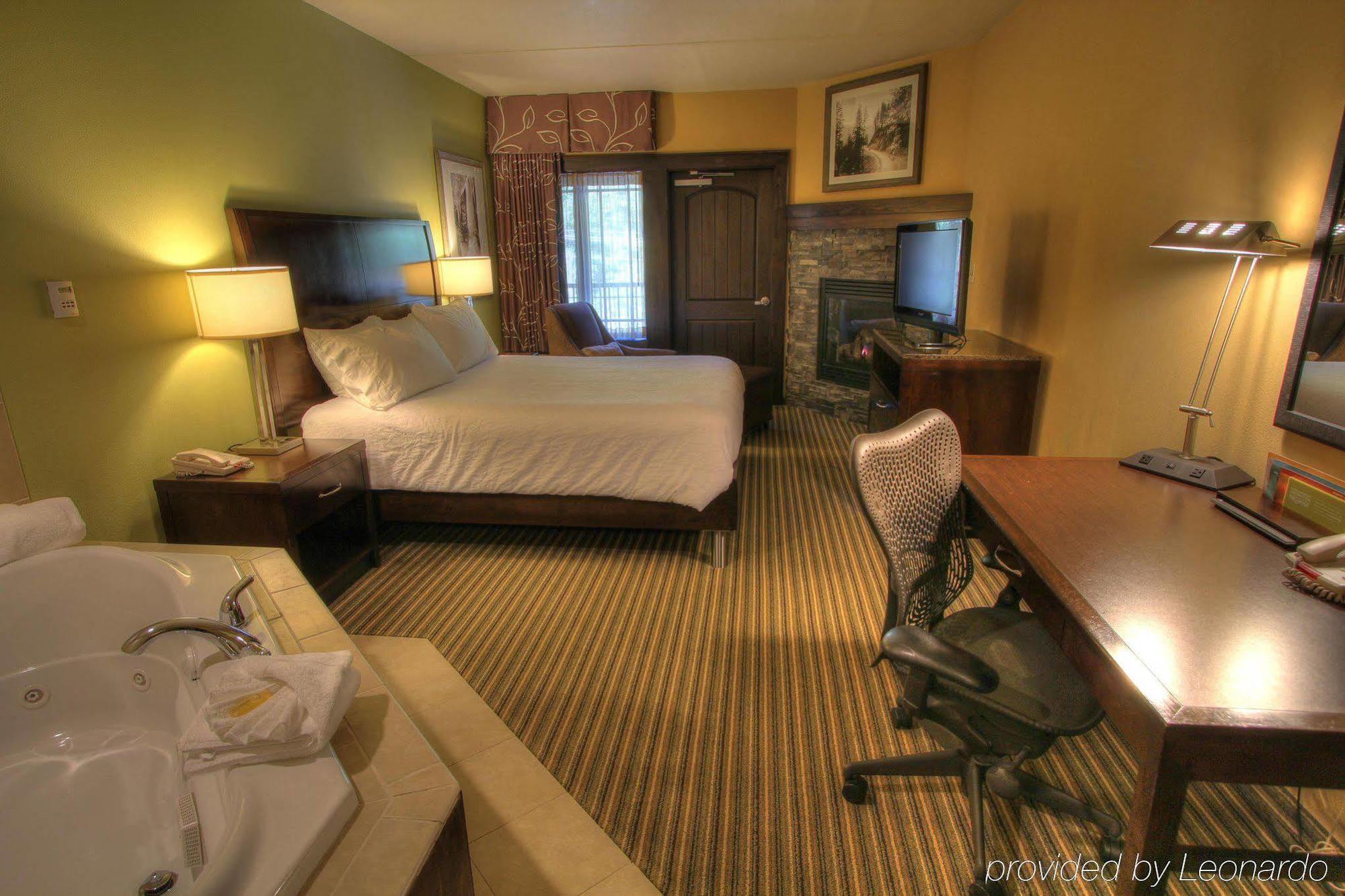 Hilton Garden Inn Gatlinburg Exterior photo
