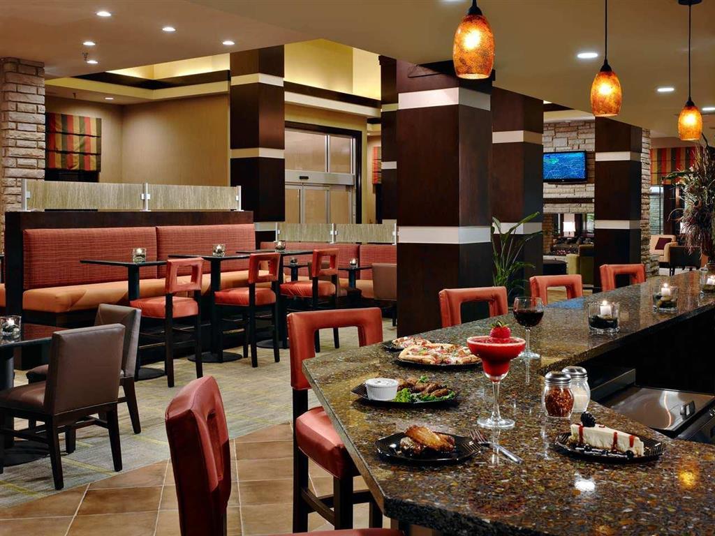 Hilton Garden Inn Gatlinburg Restaurant photo